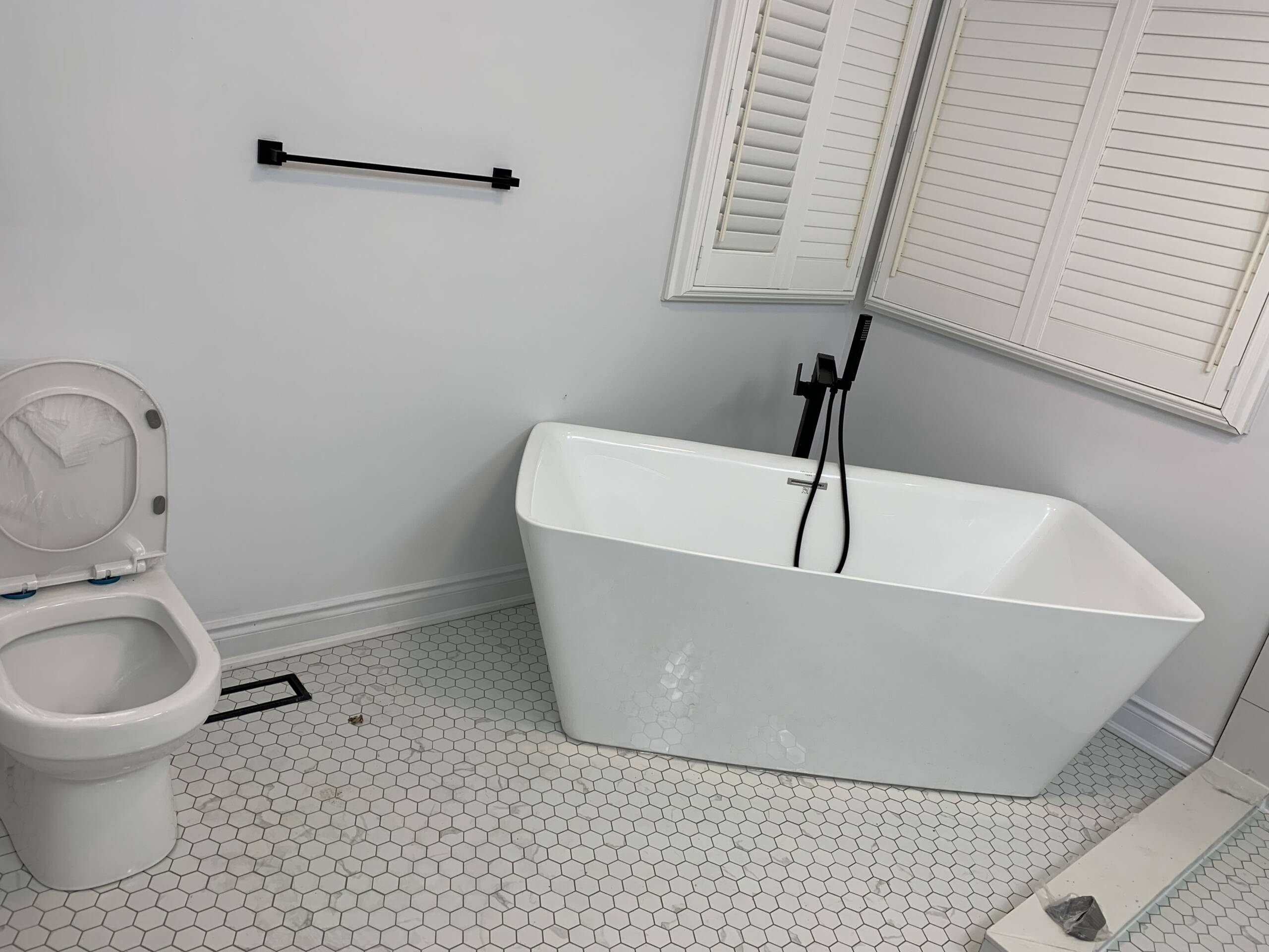BATHROOM2
